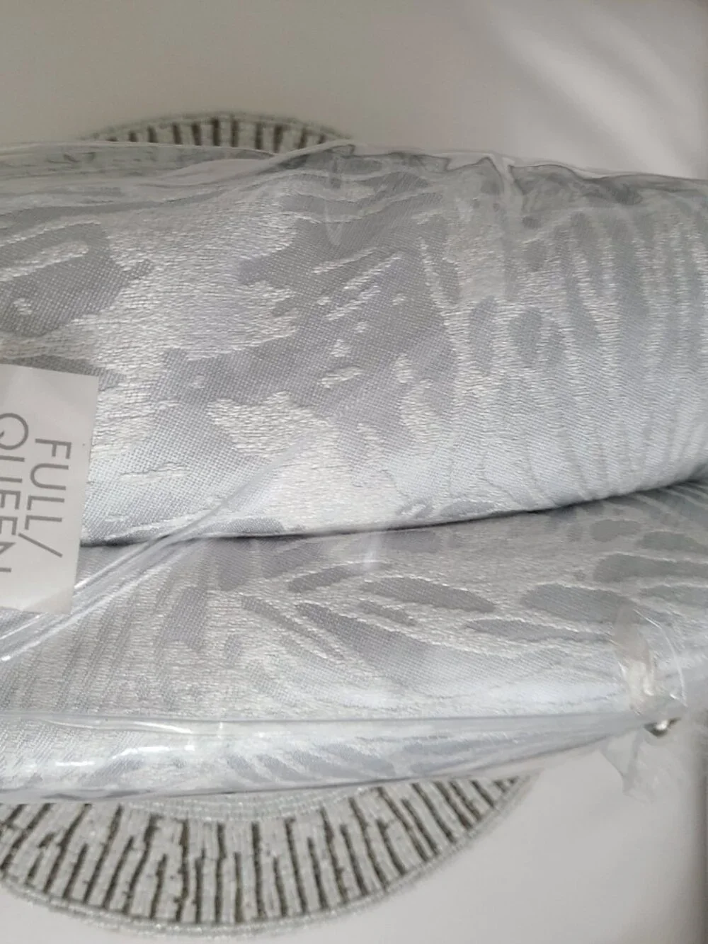 HUDSON PARK FLORA FULL/QUEEN COMFORTER  COVER DUVET